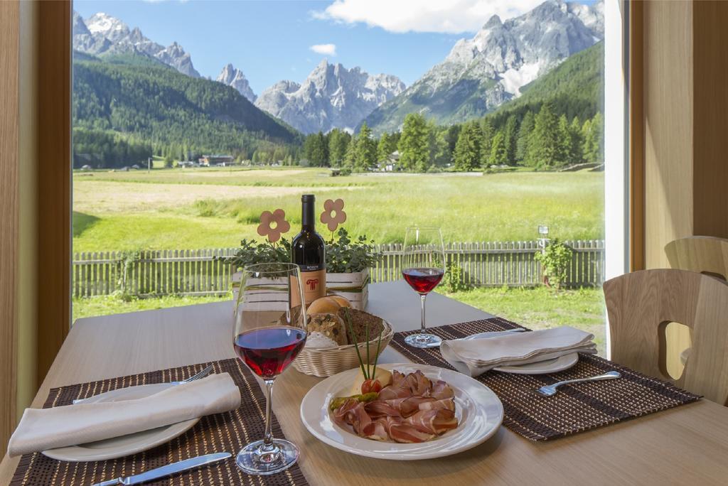 Hotel Schoenblick Sexten Екстериор снимка