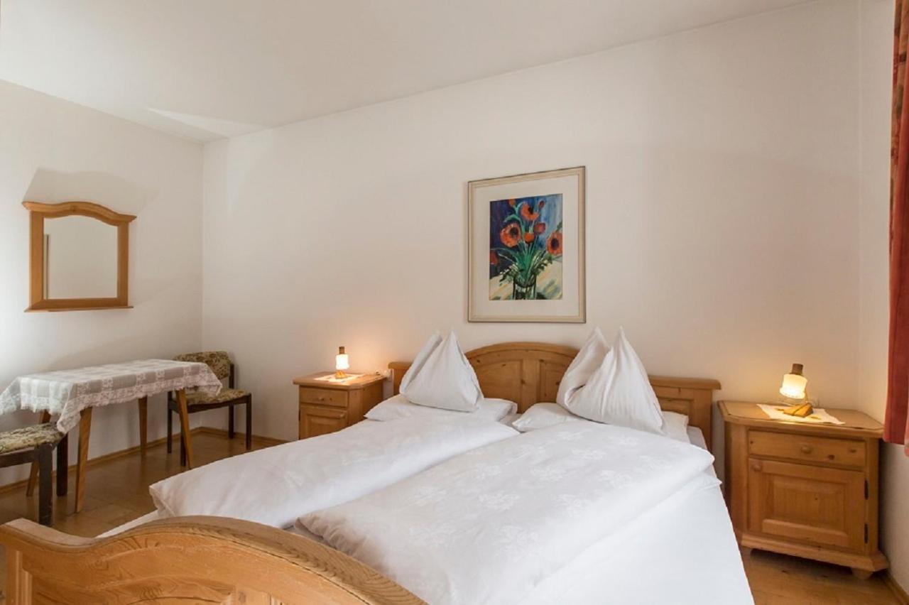 Hotel Schoenblick Sexten Екстериор снимка