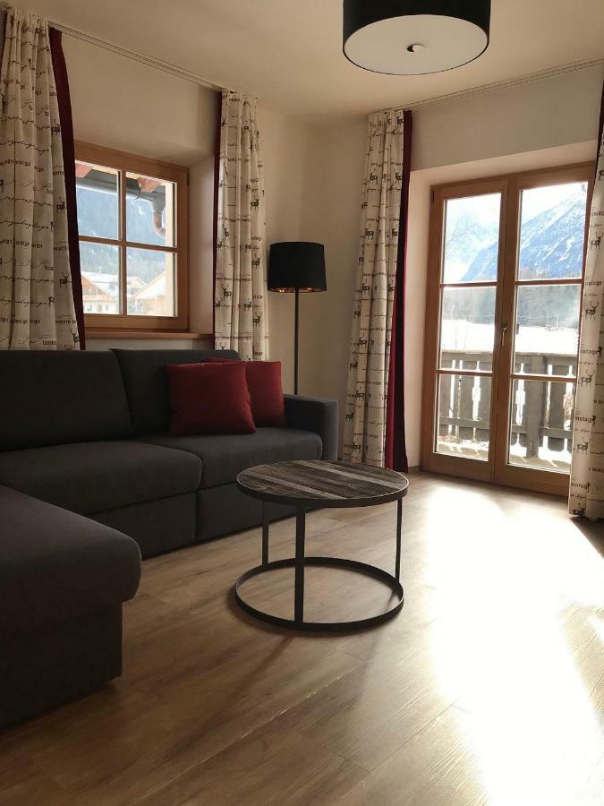 Hotel Schoenblick Sexten Екстериор снимка