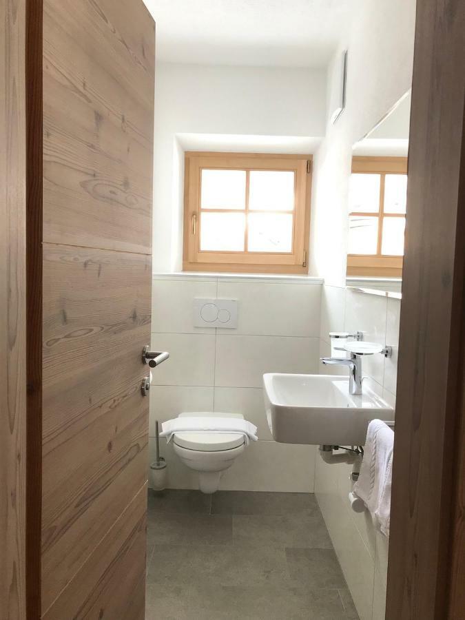 Hotel Schoenblick Sexten Екстериор снимка
