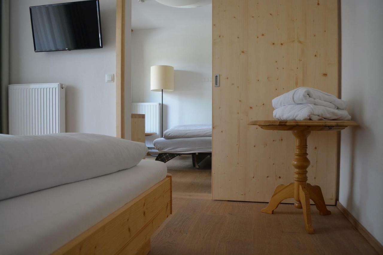 Hotel Schoenblick Sexten Екстериор снимка