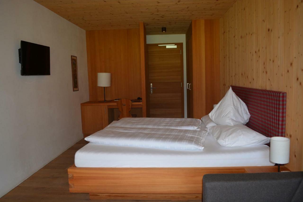 Hotel Schoenblick Sexten Екстериор снимка