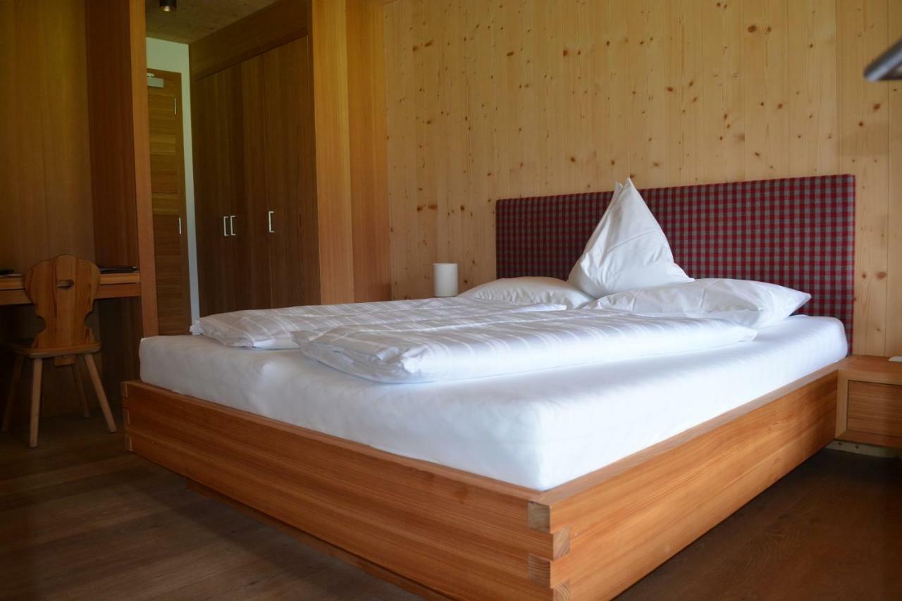 Hotel Schoenblick Sexten Екстериор снимка
