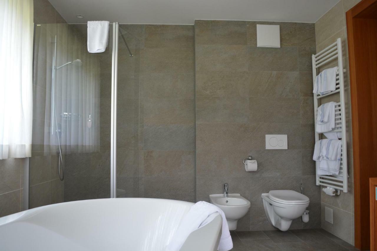 Hotel Schoenblick Sexten Екстериор снимка