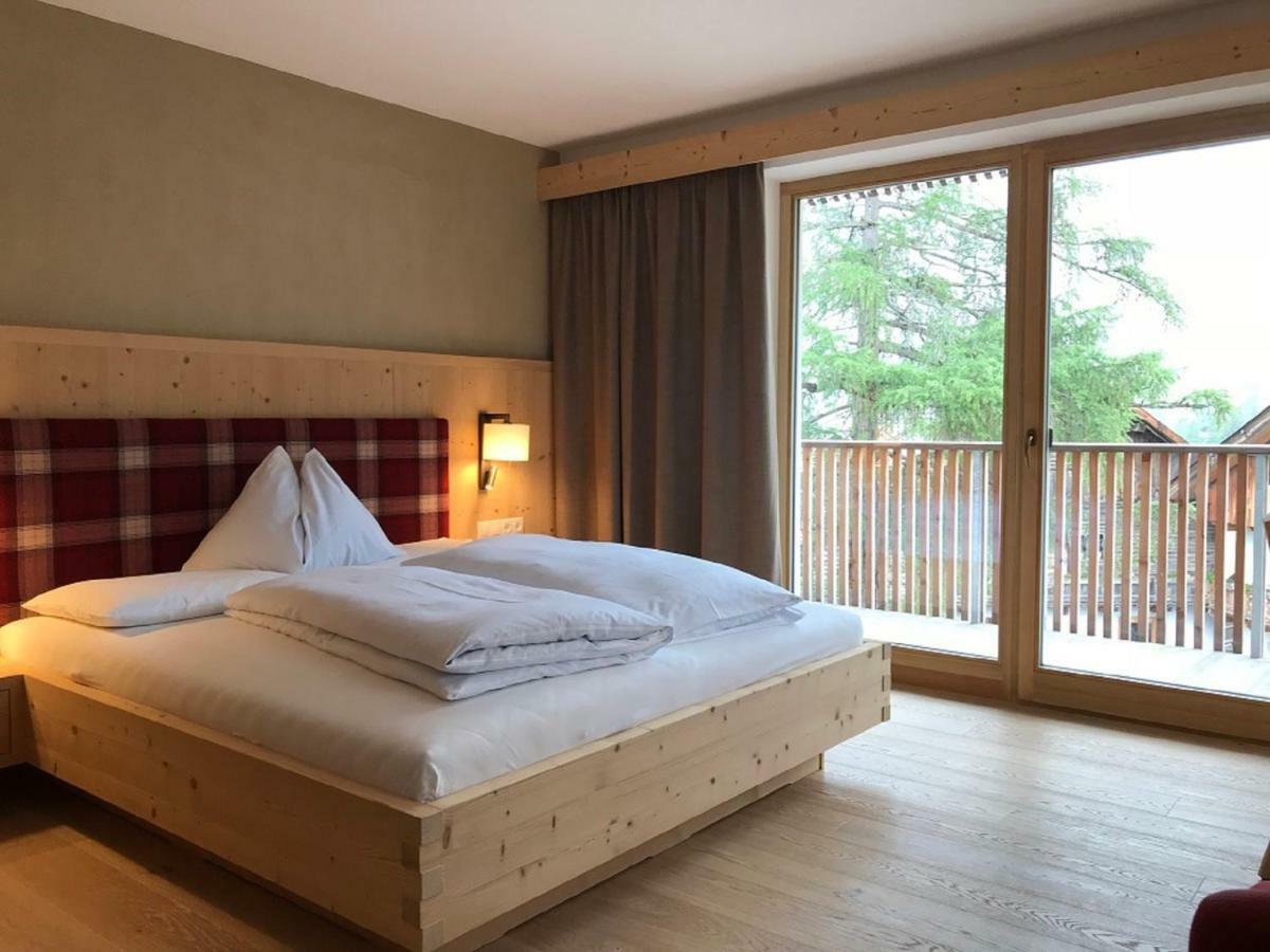 Hotel Schoenblick Sexten Екстериор снимка