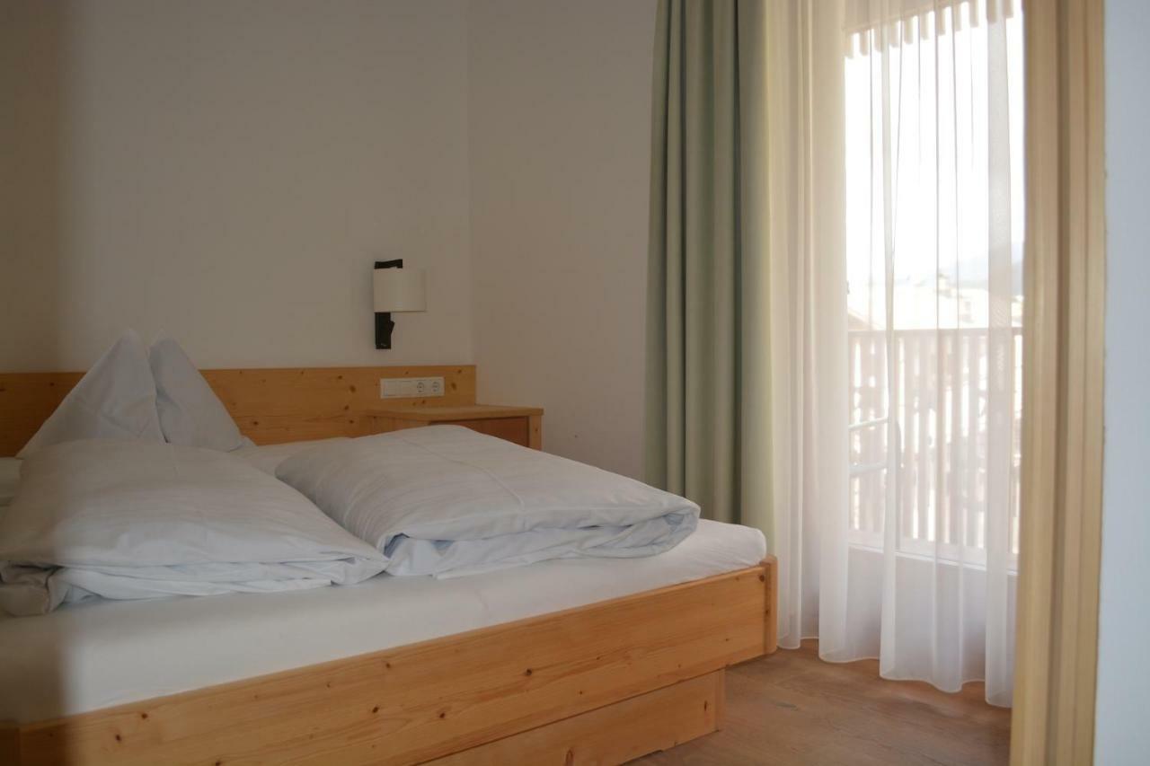 Hotel Schoenblick Sexten Екстериор снимка