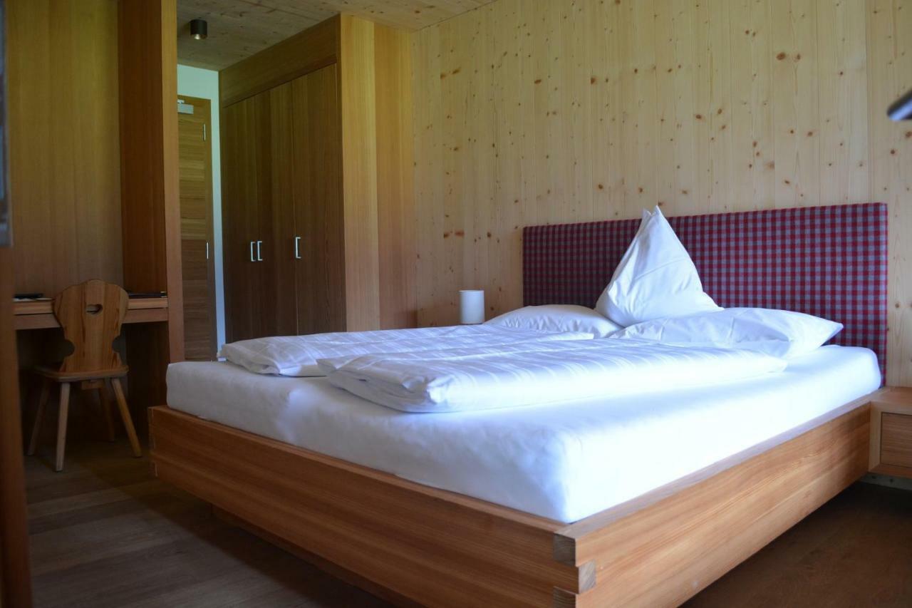 Hotel Schoenblick Sexten Екстериор снимка